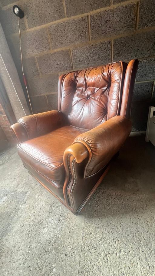 Buy & Sell Oxfordshire Vale of White Horse - Photos for Pegasus Chesterfield Arm Chair