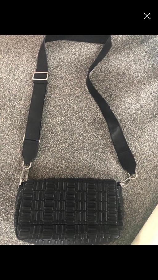 Buy & Sell Merseyside Liverpool - Photos for Ladies black leather adjustable strap bag