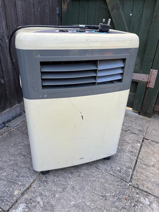 Buy & Sell Kent Tonbridge and Malling - Photos for Air conditioner unit