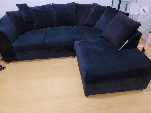 Buy & Sell Blackheath Royal Standard South East London - Photos for Black Velvet sofa, in good condition, washabl