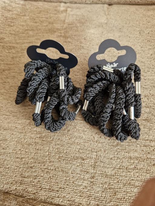 Buy & Sell Kent Thanet - Photos for bn 2pks hair bobbles