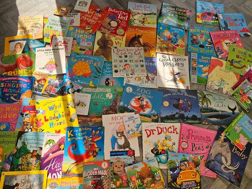Buy & Sell Osidge North London - Photos for Massive Children's Book Bundle 60 books plus