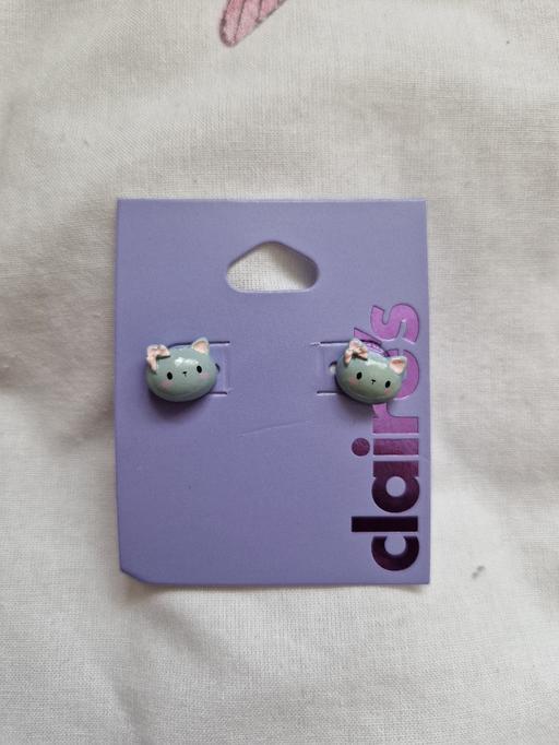 Buy & Sell Kent Thanet - Photos for bn cat earrings