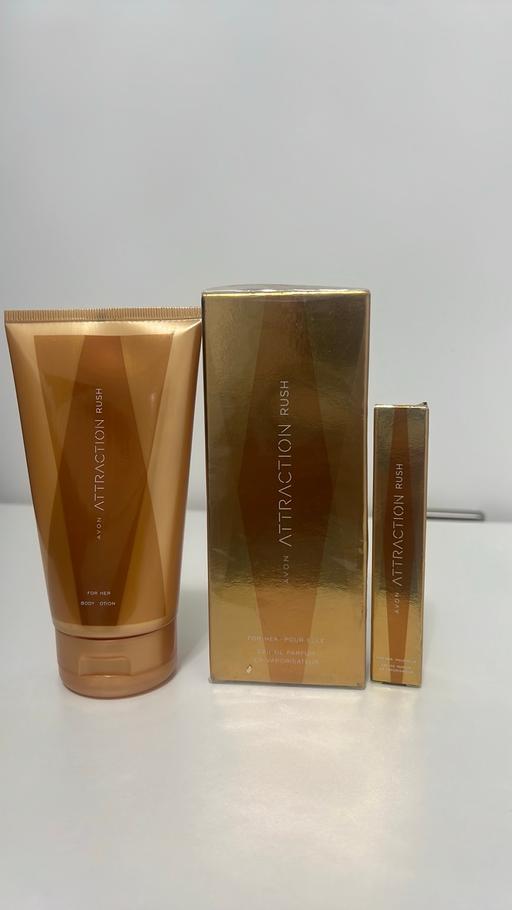 Buy & Sell Hertfordshire Welwyn Hatfield - Photos for Avon Attraction Rush Gift set