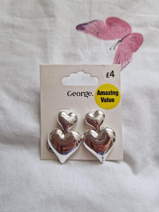 Buy & Sell Ramsgate Thanet - Photos for bn heart earrings