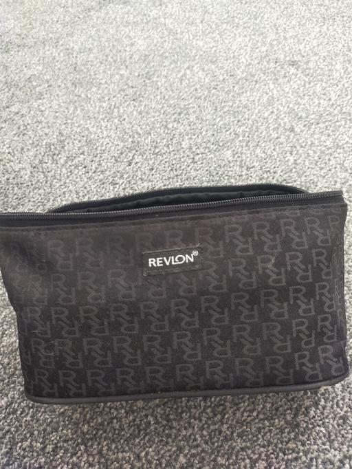 Buy & Sell Maypole Birmingham - Photos for Revlon cosmetic bag