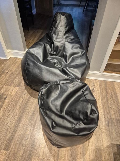 Buy & Sell Shropshire Telford and Wrekin - Photos for Faux Leather Bean Bag & Footstool