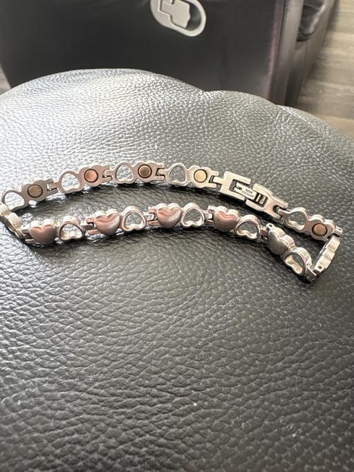 Buy & Sell Woodsetton Dudley - Photos for Men’s heart magnetic bracelet