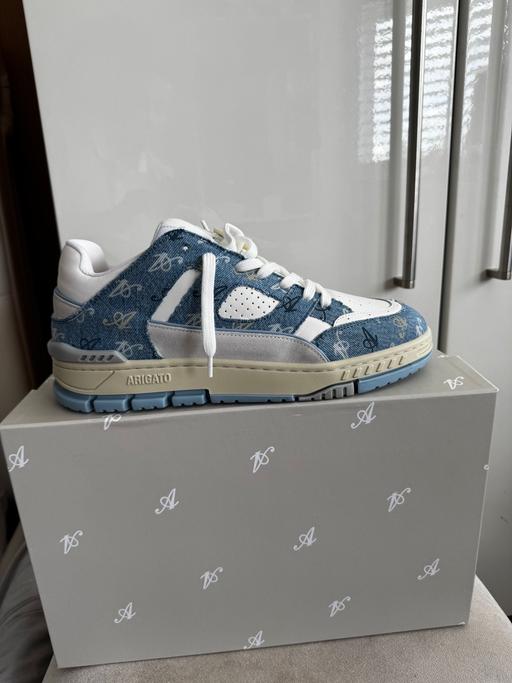 Buy & Sell Whetstone North London - Photos for Axel Arigato 10yr Area Monogram Sneaker