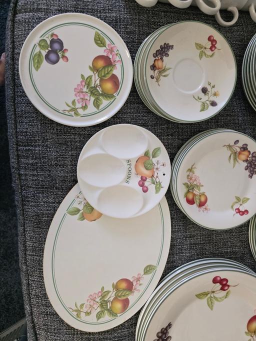 Buy & Sell Sheldon Birmingham - Photos for vintage m&s 39 piece dinner set