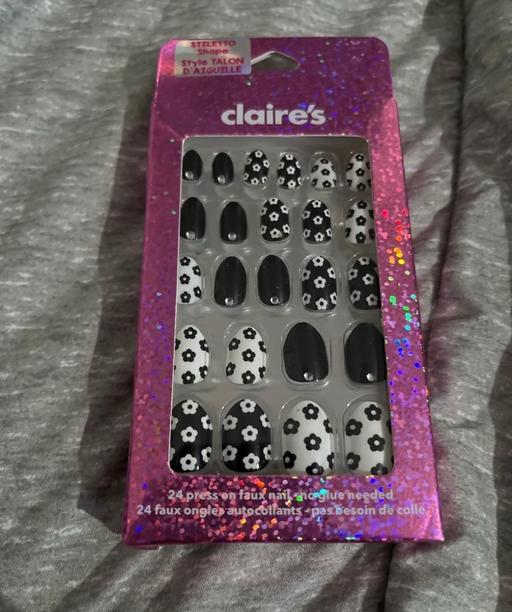 Buy & Sell West Midlands Birmingham - Photos for New Claire’s False Nails