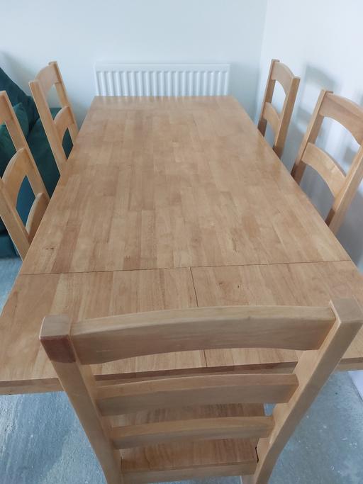 Buy & Sell Bedfordshire Central Bedfordshire - Photos for Solid Oak Dining Table with 6 Matching Chairs