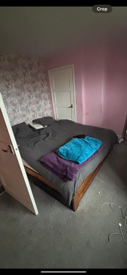 Buy & Sell Halton Manor Park - Watford - Photos for King SIZED BED FREE + Mattress