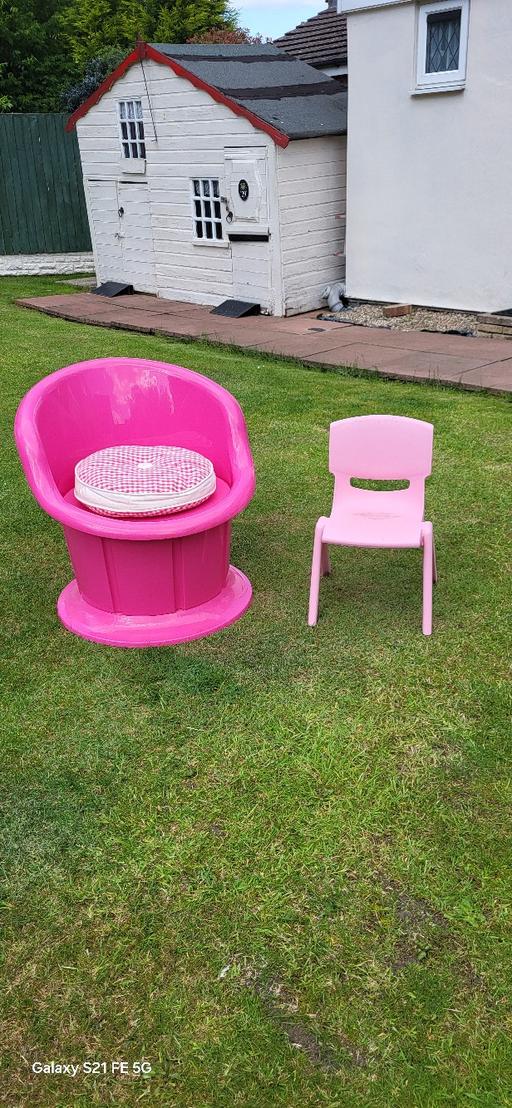 Buy & Sell Bloxwich Walsall - Photos for LARGE CHAIR HOLD,S ALOT OF TOYS ETC