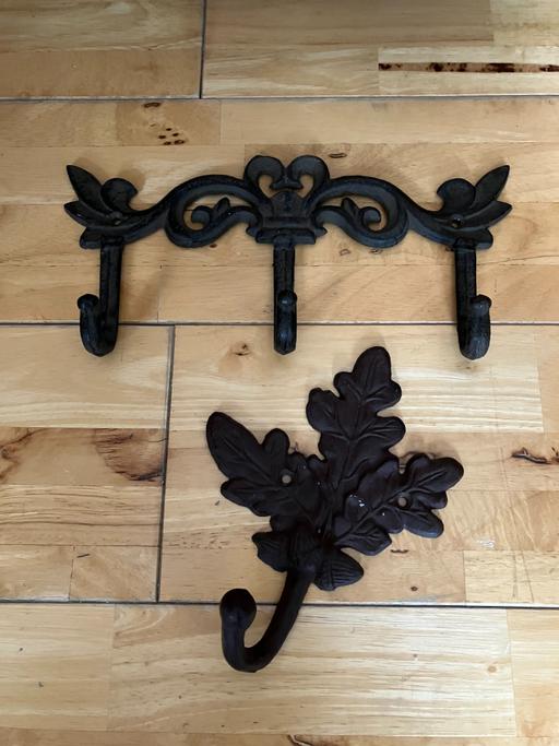 Buy & Sell Maida Vale West London - Photos for Pair of cast iron coat hooks