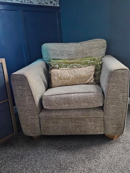 Buy & Sell Bournbrook Birmingham - Photos for beige arm chair