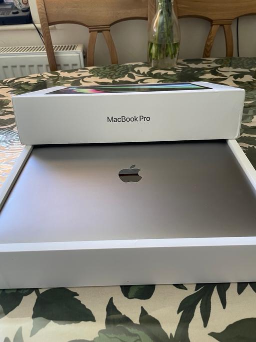 Buy & Sell West Midlands Birmingham - Photos for MacBook Pro M1 boxed with all