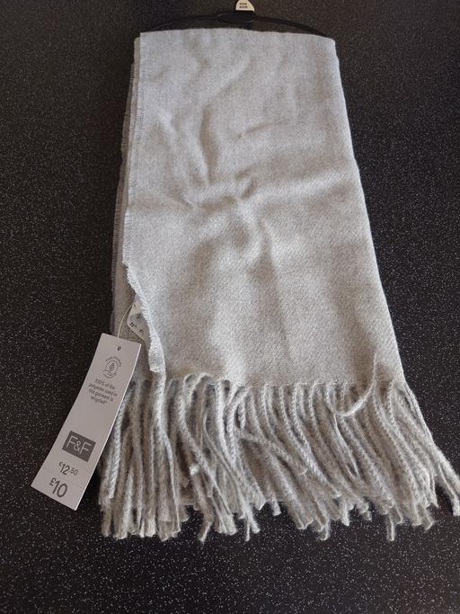 Buy & Sell Woodthorpe Charnwood - Photos for Women's grey scarf one size