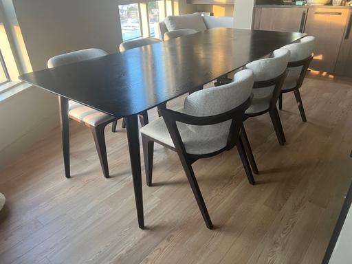 Buy & Sell North London Holloway - North London - Photos for 6-8 seater dining table LARGE