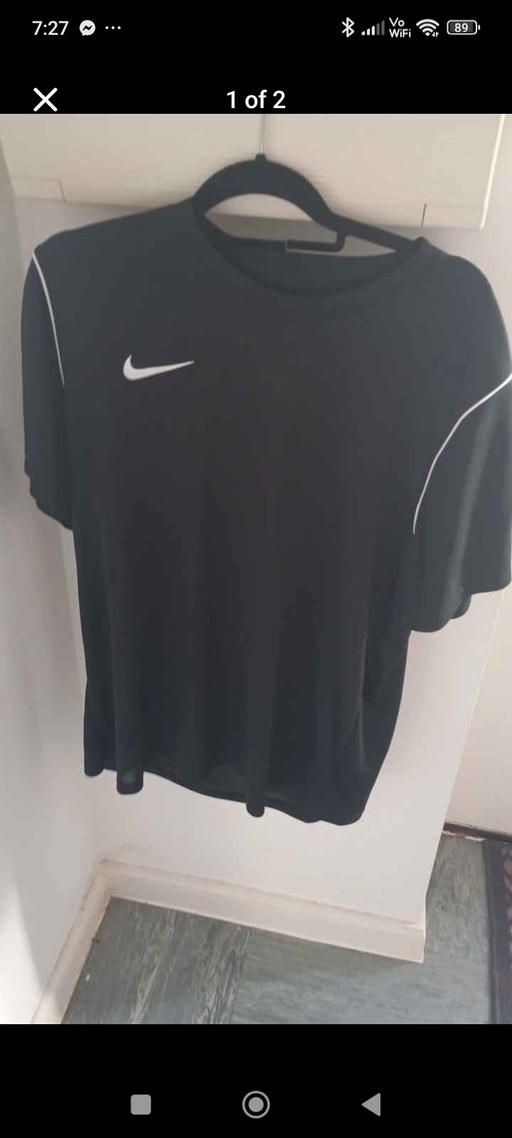 Buy & Sell Upper Cambourne South Cambridgeshire - Photos for Mens Large Black Nike Dri-Fit T-Shirt