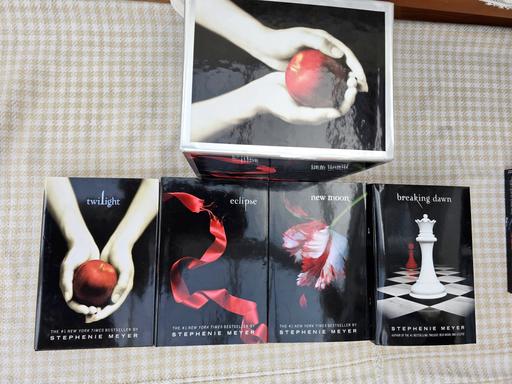 Buy & Sell Acocks Green Birmingham - Photos for Twilight Hardback Book Set New Condition