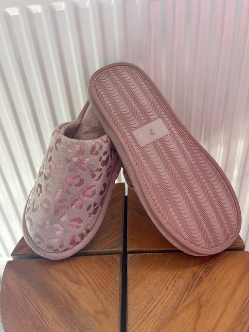 Buy & Sell South Yorkshire Rotherham - Photos for New no tags blush pink slippers size 7 ladies