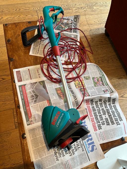 Buy & Sell Richmond upon Thames South West London - Photos for Bosch Strimmer