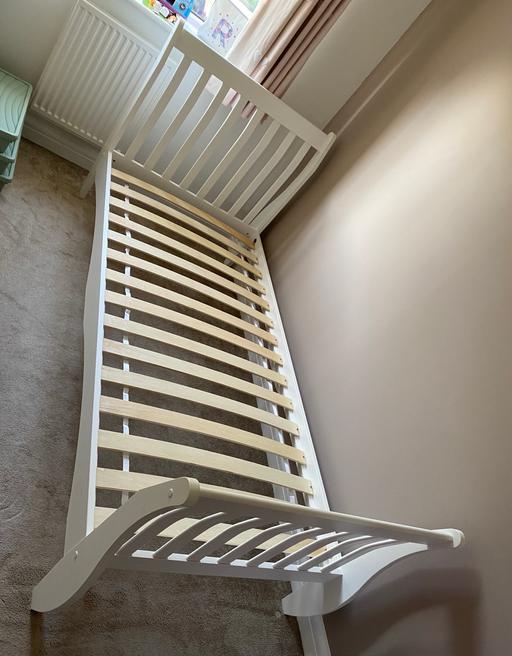 Buy & Sell South West London Sutton - Photos for Children’s white sleigh single bed frame