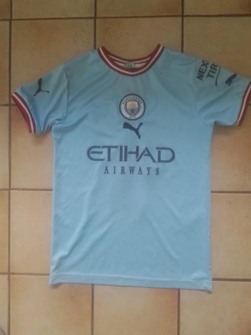 Buy & Sell Streetly Walsall - Photos for BOYS FOOTIE SHIRT