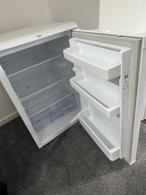 Buy & Sell West Midlands Birmingham - Photos for Under counter fridge less than 6 months old