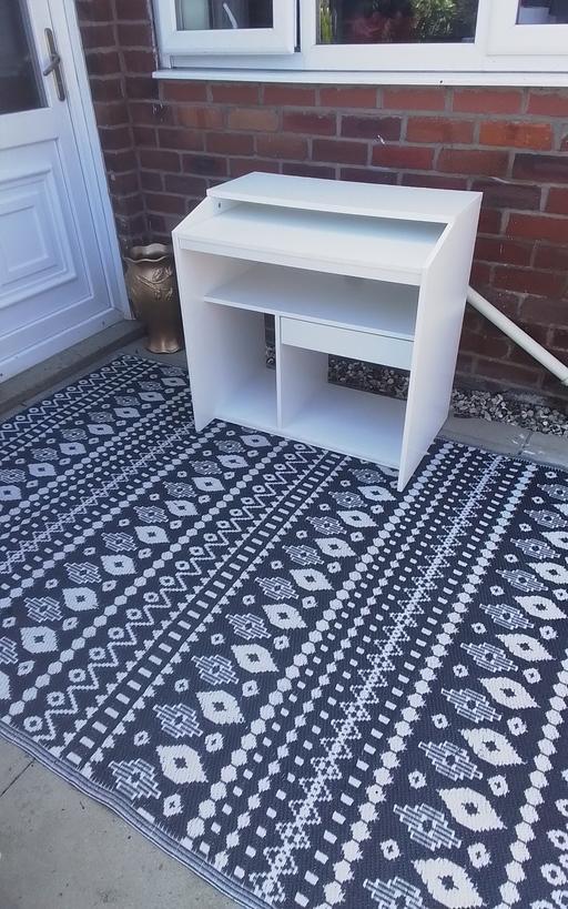 Buy & Sell Swinley Wigan - Photos for COMPUTER TABLE/DESK