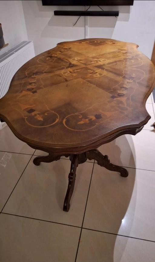 Buy & Sell Upton Park East London - Photos for Grand Walnut Italian Dining Dinner Table