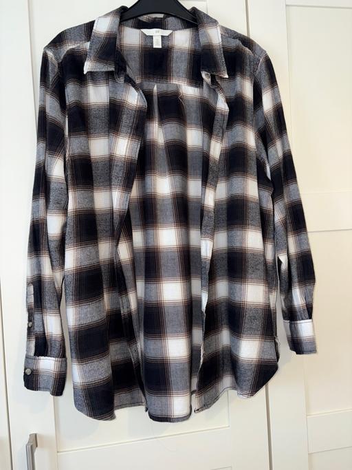 Buy & Sell Park Hill Sheffield - Photos for Women’s shirt