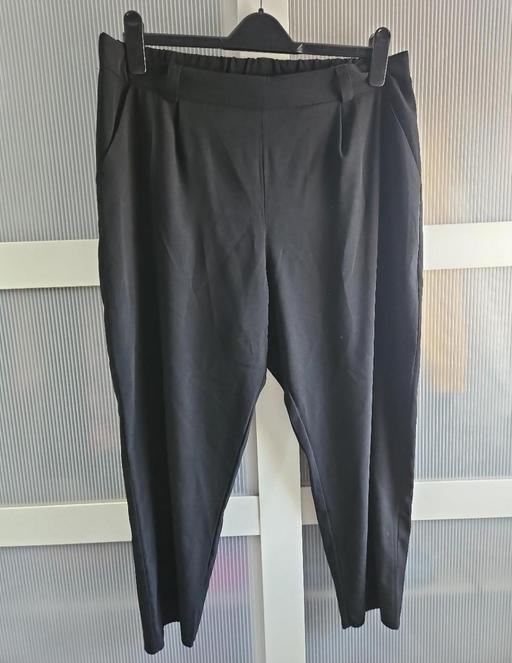 Buy & Sell Weston Point Halton - Photos for Size 14 F&F black cropped summer trousers