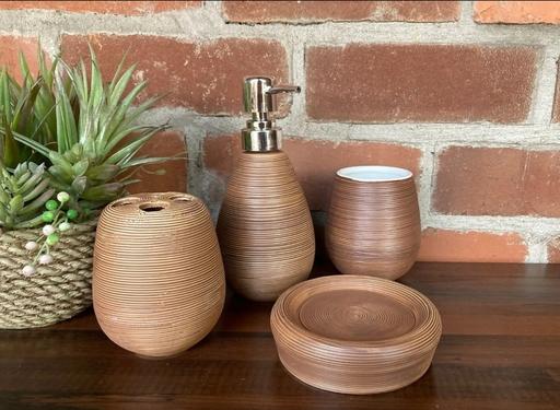 Buy & Sell Hall Green Birmingham - Photos for brown ceramic Ribbed bathroom accessories