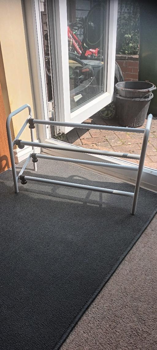 Buy & Sell Bedworth Nuneaton and Bedworth - Photos for Extendable Shoe Rack(also dismantles)