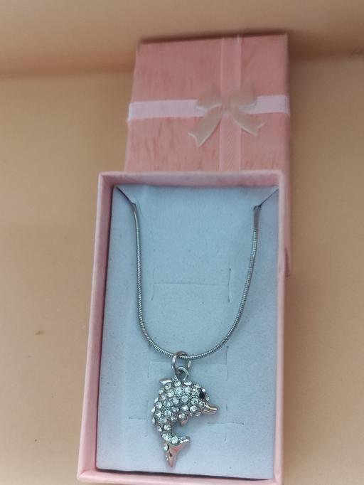 Buy & Sell Grafton Street Industrial Estate West Northamptonshire - Photos for Beautiful necklace