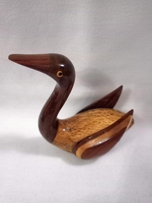 Buy & Sell Tyseley Birmingham - Photos for VINTAGE WOODEN CARVED SWAN.