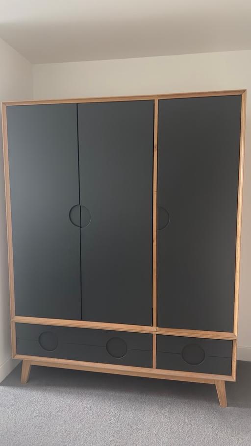 Buy & Sell Sutton Town Centre Sutton - Photos for Natural Solid Oak Slate Grey Painted Wardrobe