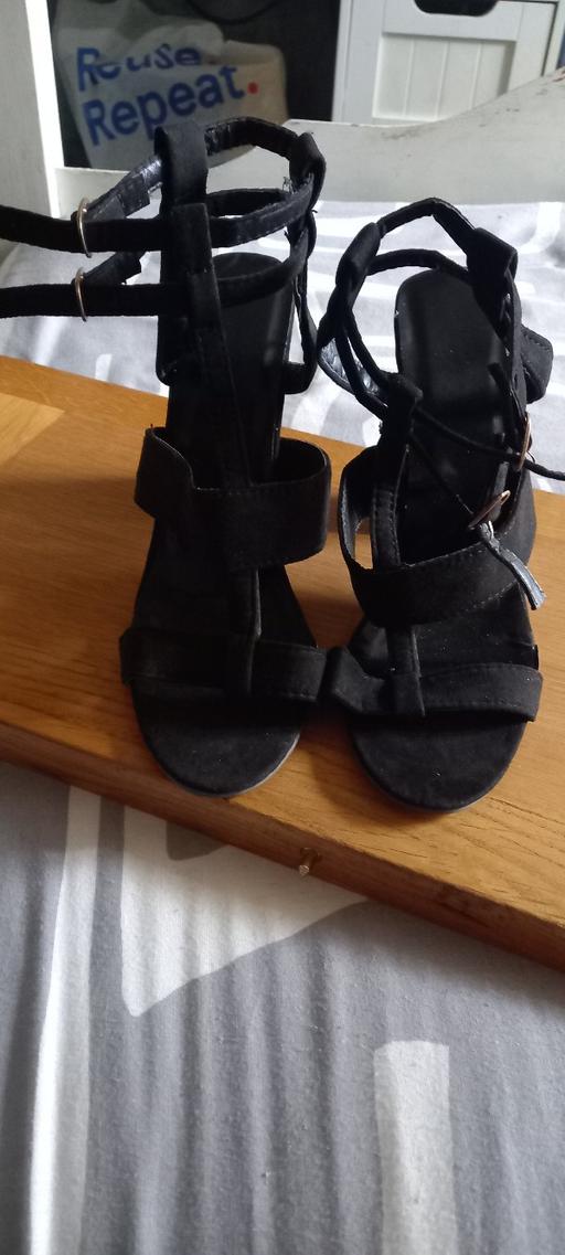 Buy & Sell Tingley Common Leeds - Photos for ladies heels