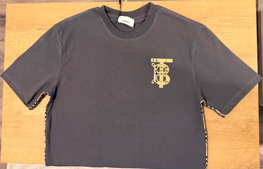 Buy & Sell Perry Barr Birmingham - Photos for Burberry t shirt