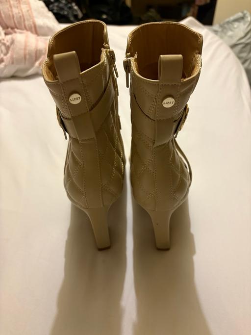 Buy & Sell Chertsey Runnymede - Photos for Lipsy boots