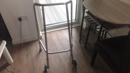 Buy & Sell South Quay East London - Photos for Zimmer frame