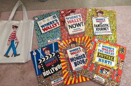Buy & Sell Hagley Bromsgrove - Photos for Where’s Wally Book and Bag Set