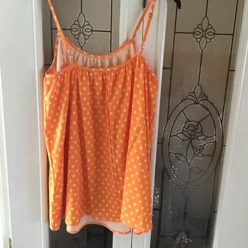 Buy & Sell Plaistow East London - Photos for Womens vest top one side