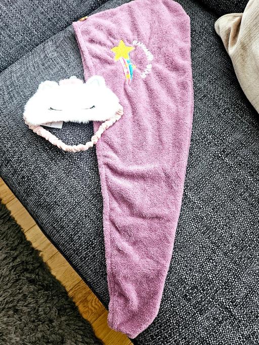 Buy & Sell Newton Doncaster - Photos for Hair towel and unicorn sleep mask.