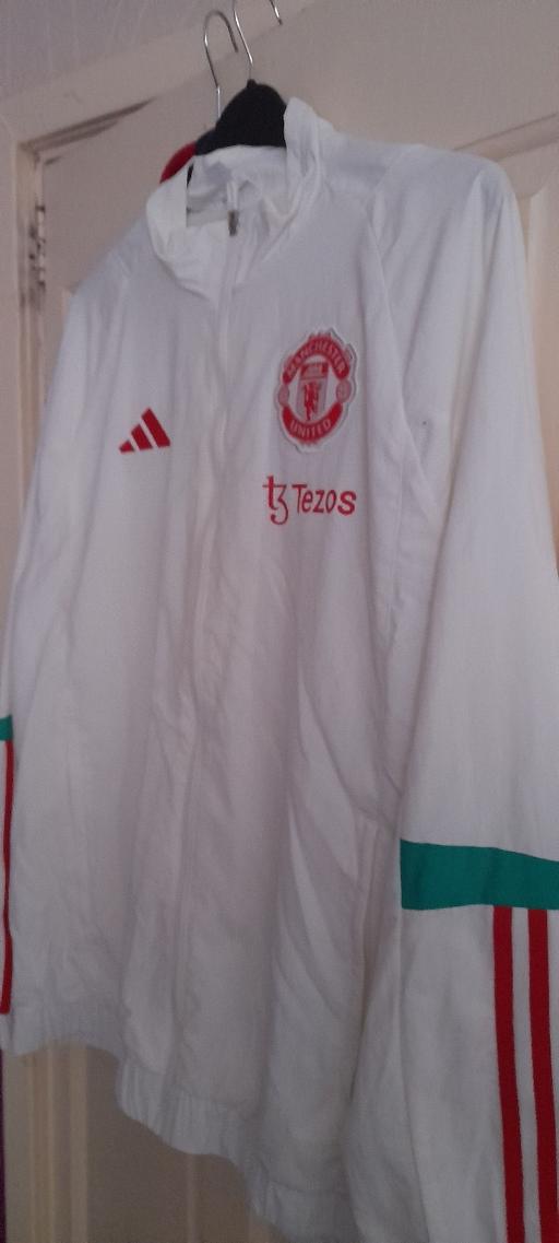 Buy & Sell Walsall Wood Walsall - Photos for Manchester United jacket.L