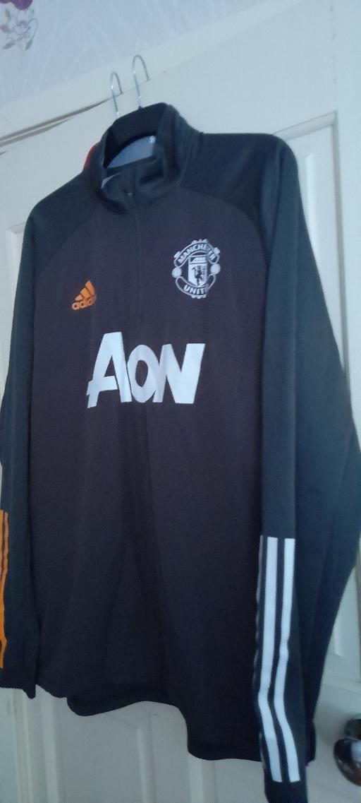 Buy & Sell Walsall Wood Walsall - Photos for Manchester United half zip top