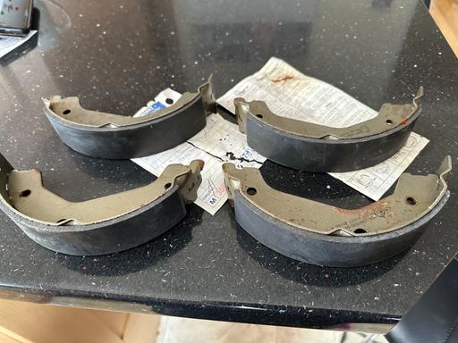Vehicles Pelsall Walsall - Photos for Kia Sorrento Brake Shoes