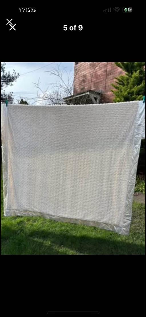 Buy & Sell Earlsheaton Kirklees - Photos for Beautiful Champagne Rose Throw